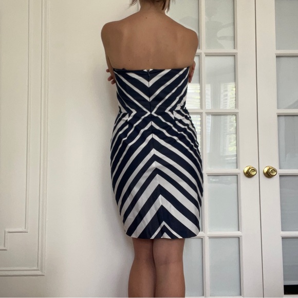 NWT Lauren by Ralph Lauren Navy and White Striped Mini Dress!! - Picture 6 of 6
